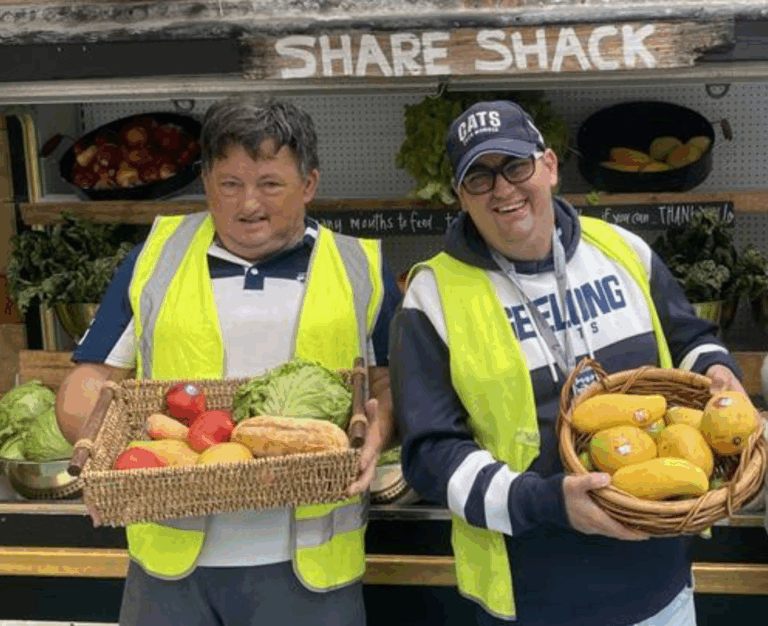 Image for : Volunteering That Makes a Difference: Leisure Networks and Feed Me Surf Coast Team Up